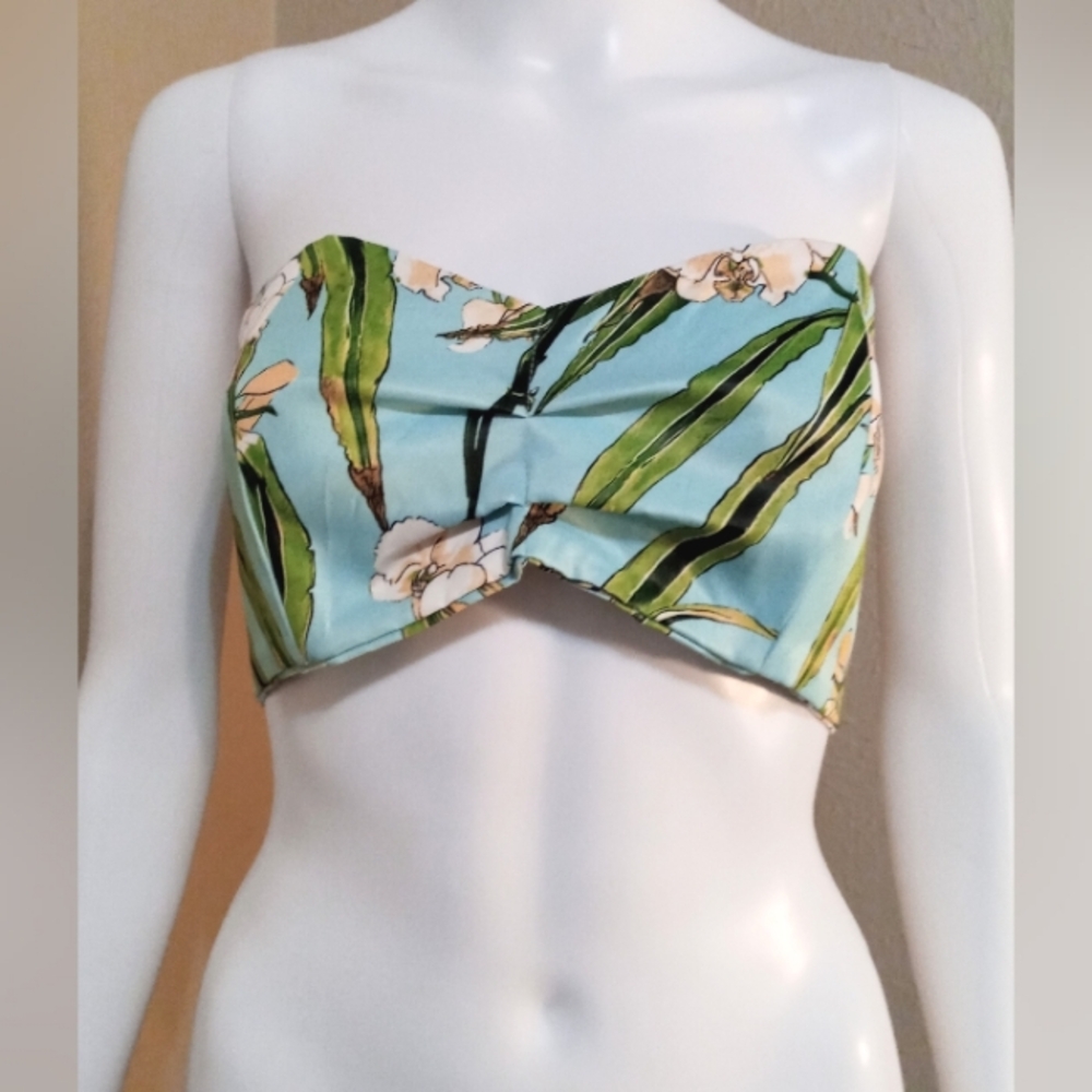 Liliana Meza Strapless Crop Top